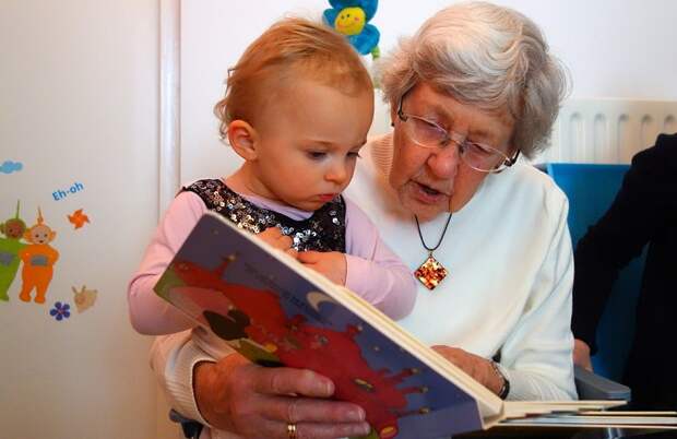 for-reading-752607_1280