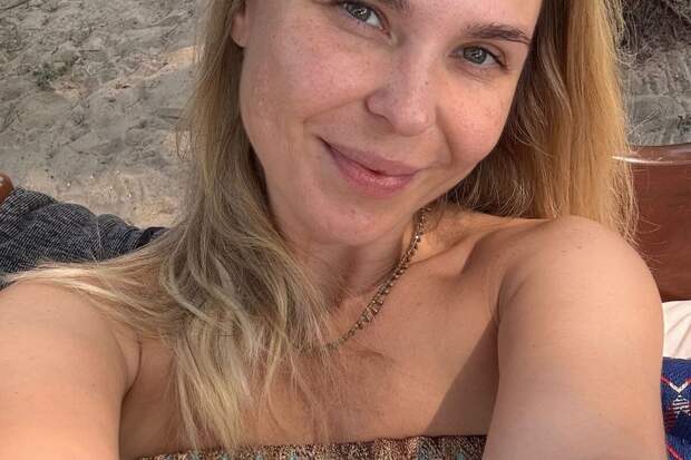 Певица Пелагея снялась без макияжа