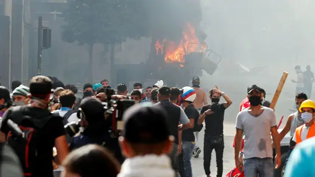 Антиправительственный митинг в центре Бейрута