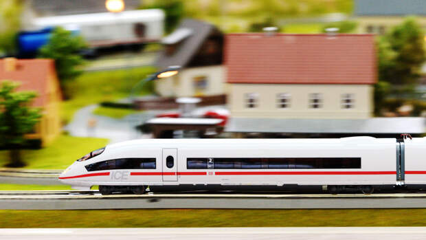 РСО: в строительстве ВСМ в 2026 году будет задействовано более тысячи студентов