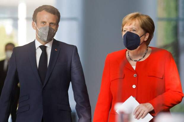 Меркель и Макрон.jpg