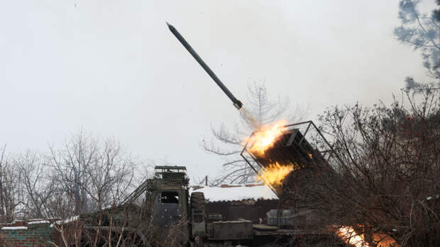 «Грады» непрерывно бьют по позициям ВСУ. Лучшее видео из зоны СВО