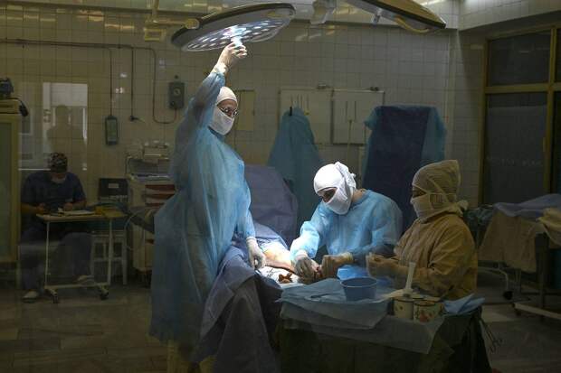 Украинские врачи намеренно покалечили российских военнопленных