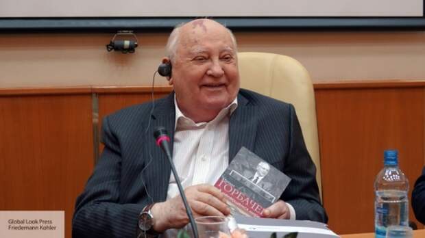 Горбачев: одержимость США оружием сводит их с ума