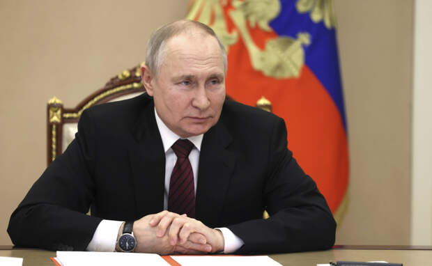 Путин одобрил: На Крымский мост пустят небольшие грузовики и "газели"