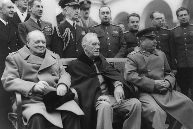 Черчилль, Рузвельт, Сталин в Ялте. Февраль 1945 год. Фото: © wikipedia.org