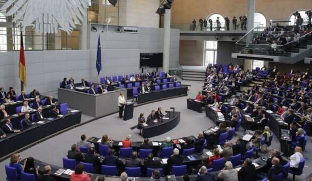 Позор и унижение. Депутаты бундестага покинули зал во время речи Зеленского. Его не желают ни видеть, ни слышать