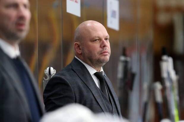 Хоккеисты Динамо-Шинника уступили Динамо из Санкт-Петербурга в игре чемпионата МХЛ.