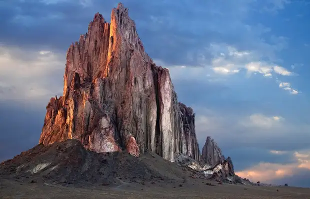 Три самых огромных монолита на Земле