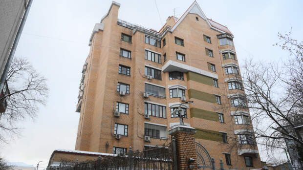 «Золотая» сделка или обуза? Сможет ли Лурье заработать на квартире Долиной