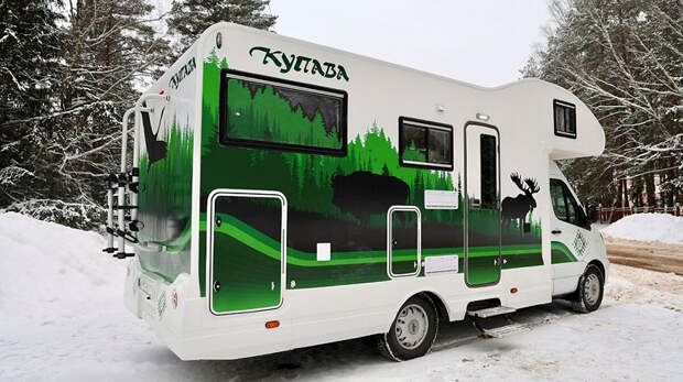 МАЗ представил автодом: холодильник, душ, два отопителя, а также мангал, шампуры и казан в комплекте