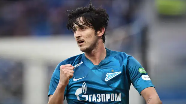 СМИ: Главный тренер «Арсенала» обсудил с Аршавиным возможный трансфер Азмуна из «Зенита»