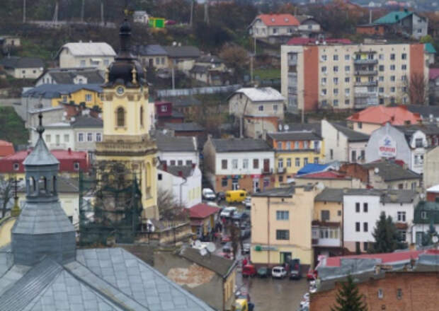 В Тернопольской области автомобиль ТЦК подрезали на внедорожнике и отбили мобилизованного В Тернопольской области автомобиль ТЦК подрезали на внедорожнике и отбили мобилизованного