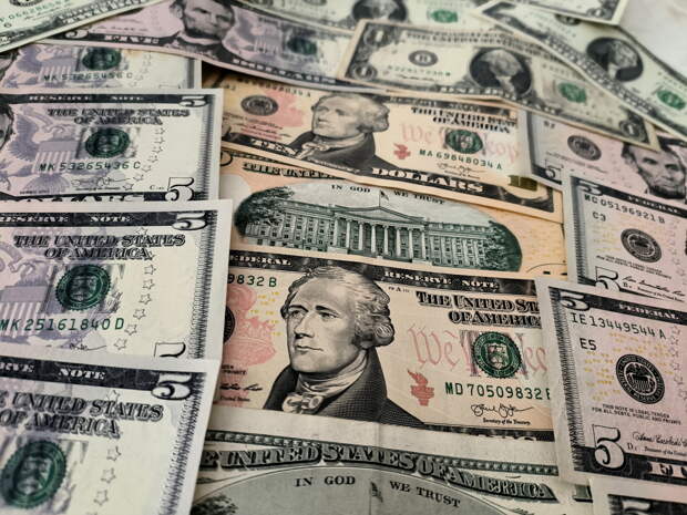 Ситибанк перестанет проводить платежи в долларах