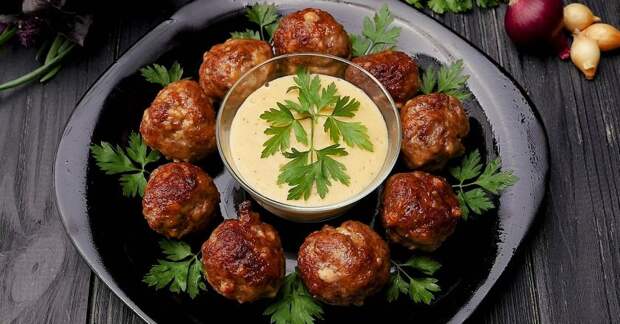 Мясные шарики с орехами