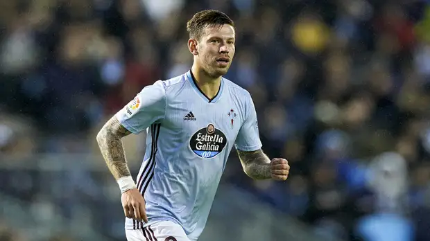 Смолов вышел в стартовом составе «Сельты» на матч Примеры с «Барселоной»