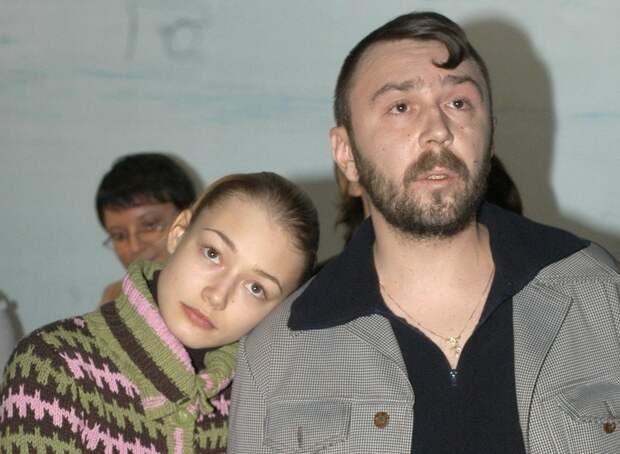 Сергей Шнуров о скандале Оксаны Акиньшиной с мужем: «Детей ее взять что ли?»