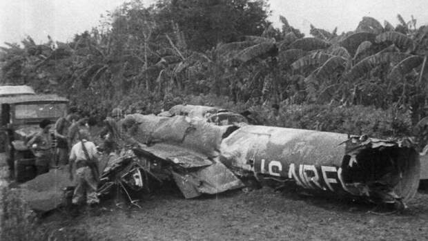 Фрагменты сбитого U-2 впоследствии поместили в гаванский музей. / из личного архива