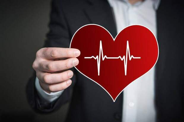 Сердце как у спортсмена: медики назвали фрукт, который несет невероятную пользу для сердца