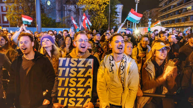 Крики людей и сигналы машин: обстановка в Будапеште после парламентских выборов