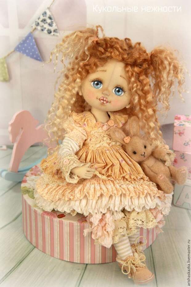 Купить Шарлотка с кроликом (резерв)  . Кукла авторская текстильная art doll - кремовый, розовый, розы: 
