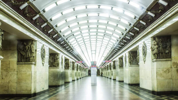 Жители Петербурга перечислили запахи, которые хотели бы чувствовать в метро
