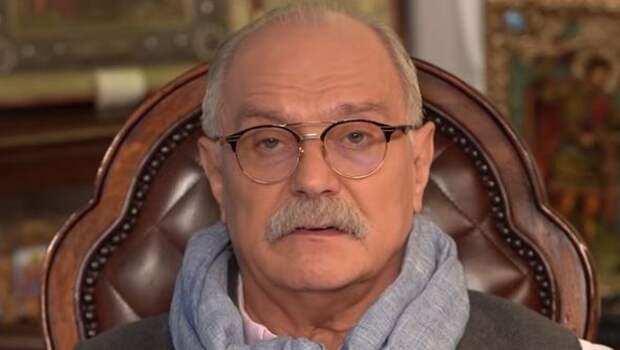 Михалков: «Мы переживаем разделение мира не только на богатых и бедных, но и на умных и глупых»