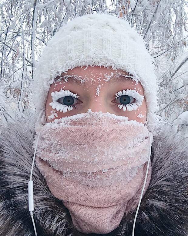 Остались еще романтики на белом свете. Девушка из Якутии показала, что происходит с ресницами при минус 47 дубак, зима, погода, прикол, россия, холод, юмор, якутия