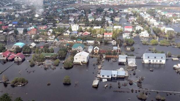 Новокузнецк затопило: в городе массово эвакуируют людей и животных
