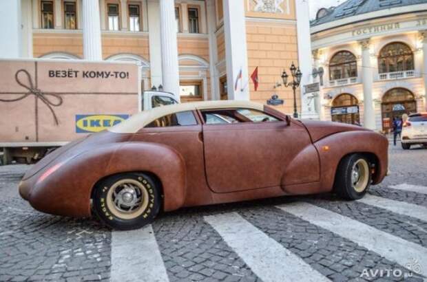 Продается автомобиль, покрытый кожей канадского бизона (10 фото)