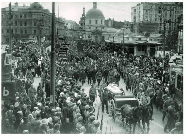 Просто министры, не капиталисты – Керенский, Верховский и Маниковский