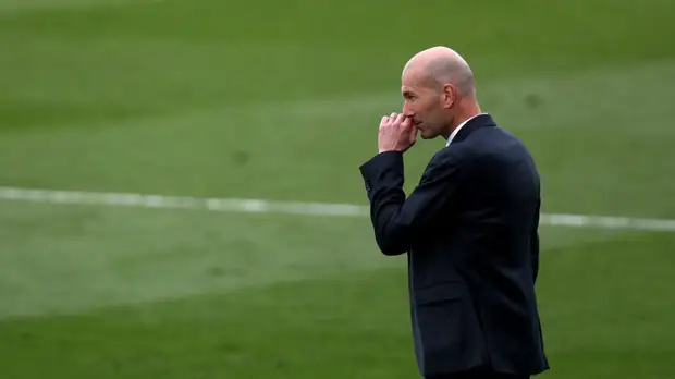 Le Parisien: Зидану предложили возглавить ПСЖ летом