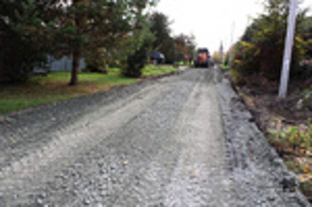 Ремонт дороги в поселке Казенная Заимка / Фото: barnaul.org