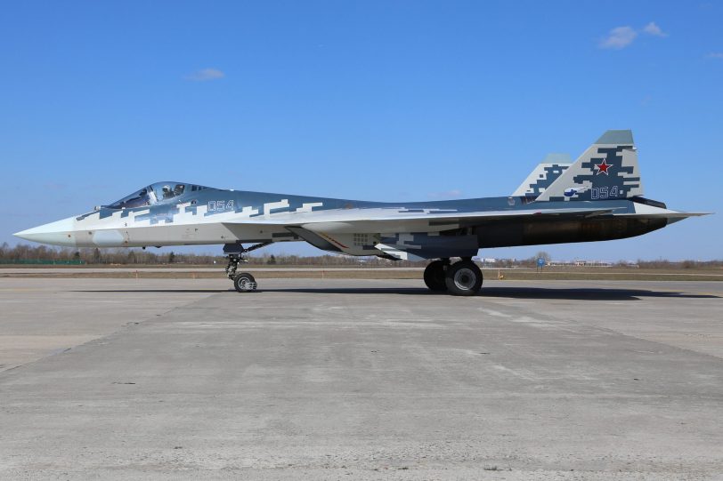 Источник: истребитель Су-57 превратят в «воздушный авианосец»