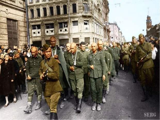Пленные немцы в Ленинграде 