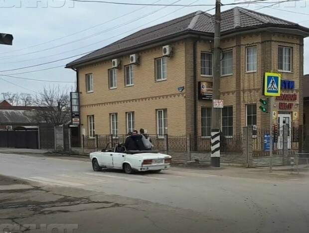 А я сяду в кабриолет: мечтатели, которые срезали крыши со своих ласточек автомобиль, ваз, волга, жигули, кабриолет, тюнинг, юмор