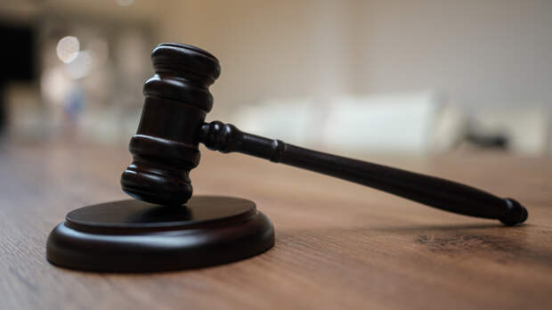 Суд заочно приговорил обвиняемого в убийстве оператора Политика к 11 годам тюрьмы