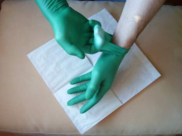 surgical glove