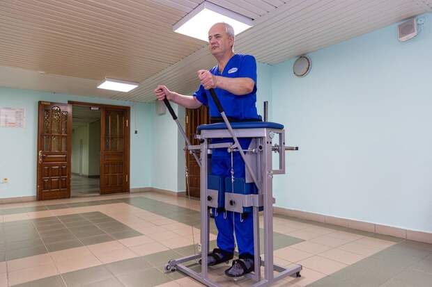В Свердловском областном онкологическом диспансере появился новый тренажер для ходьбы "Имитрон"