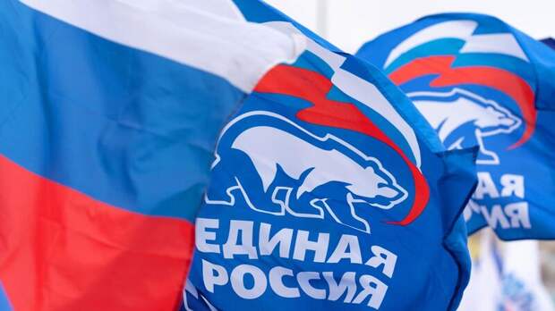 Съезд "Единой России" в Самарской области: достижения и планы по развитию общественных приемных
