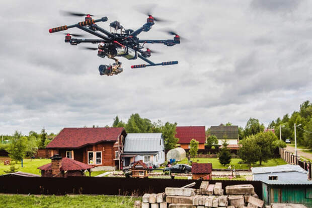 Населению запретили сбивать или иными мерами препятствовать полету дронов над участками