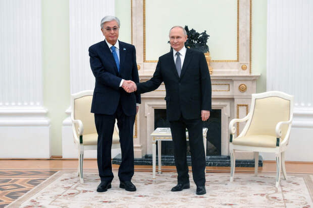 Путин проводит встречу с президентом Казахстана Токаевым