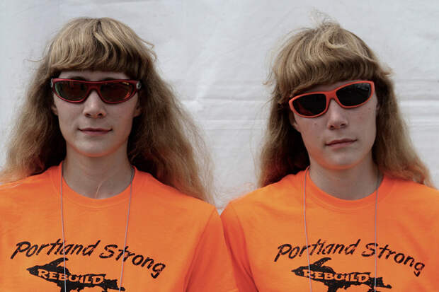 Когда кажется, что у тебя двоится в глазах или Добро пожаловать на фестиваль близнецов близнецы, твинсбург, фестиваль