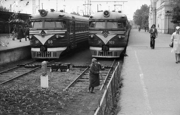 15 документальных фотографий о том, какой на самом деле была жизнь в СССР 1980-х