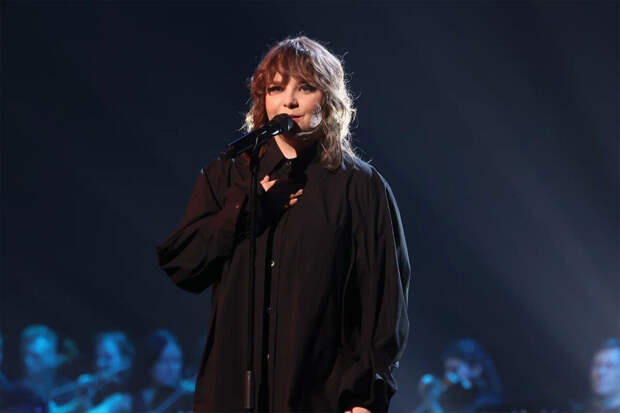 Певица Алла Пугачева восхитилась выступлением финалистки "Голоса" Садковской
