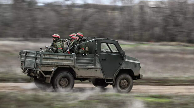 Российские войска взяли под контроль дорогу под Святогорском