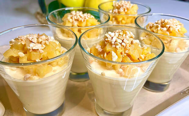Вкуснейший десерт из молока и яблока: оригинально и просто