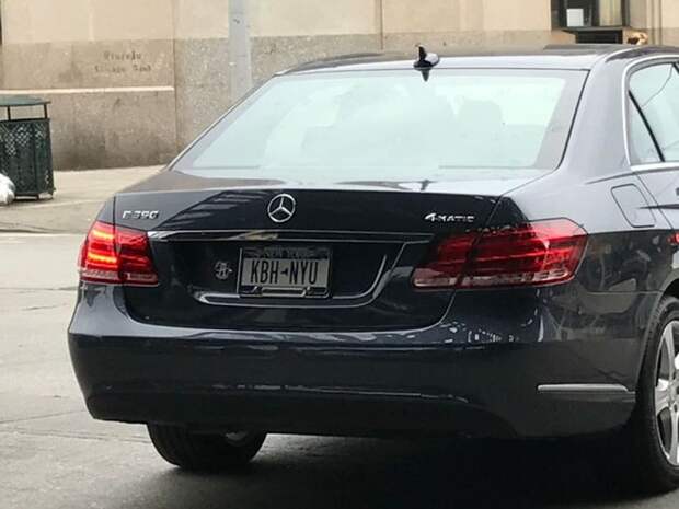 «Русские» автомобильные номера в США (25 фото)