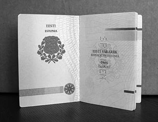 Эстонский премьер признался, что хочет, да не может наделить паспортами всех русскоязычных жителей республики