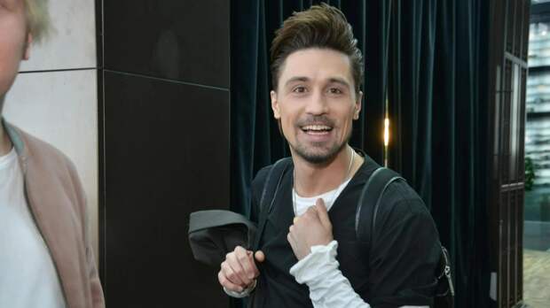 Дима Билан трогательно поздравил поклонников с Днём влюблённых: видео Super